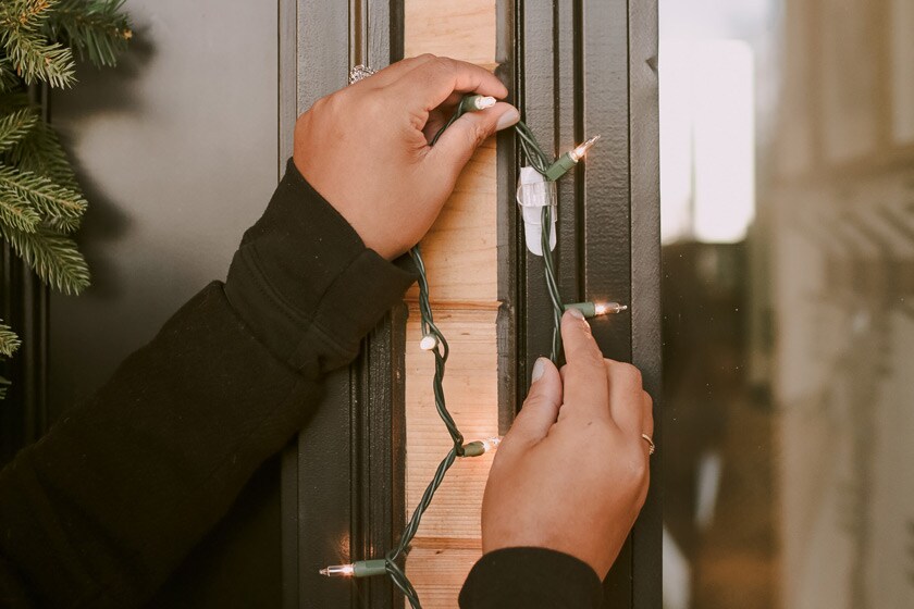 Hanging outdoor christmas lights with Command™
